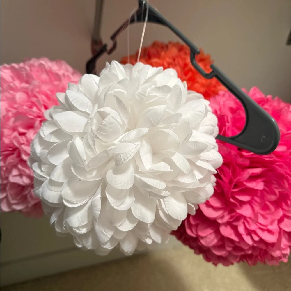 Hobby Lobby White Flower Ball- small. Qty 1